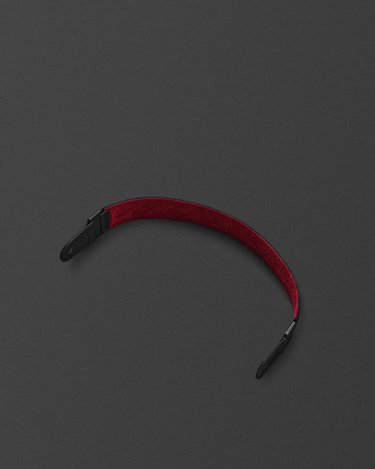 KILBURN III BLACK AND BRASS STRAP