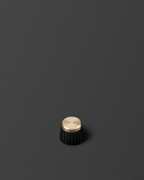 ACTON IV BLACK KNOBS