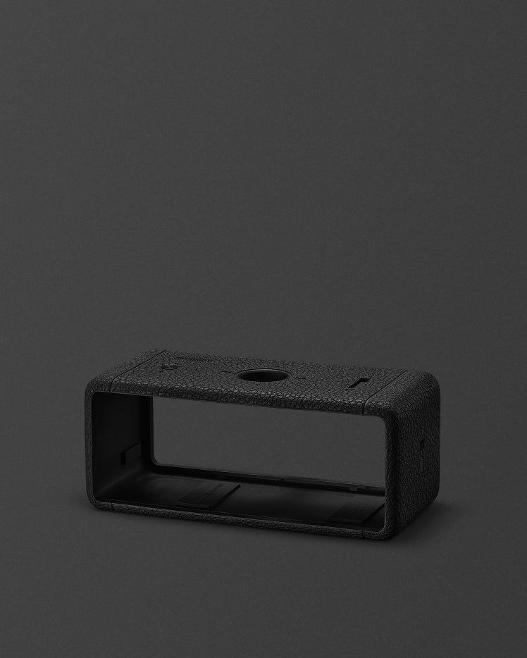 EMBERTON II BLACK SLEEVE
